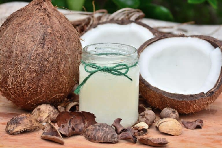 Ispiranje usta kokosovim uljem – Prirodni način za zdravlje vašeg osmeha