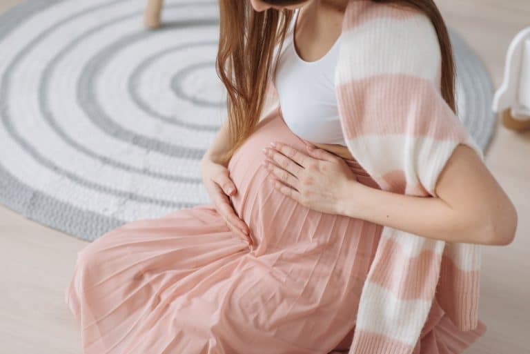 Blizanačka trudnoća: Rani simptomi, dijagnostika i izazovi